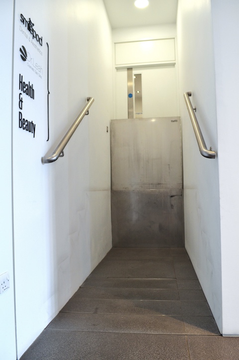 Lift fully descended at 24 Chiswell Street
